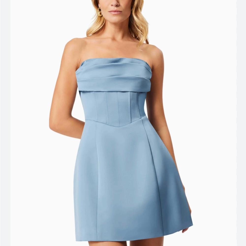 Elliatt Strapless Blue Dress
